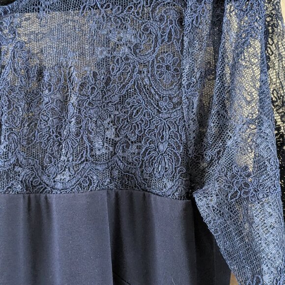 David Meister Full Length Long Sleeve Lace and Jersey Navy Gown  14 - Picture 11 of 11